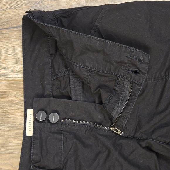 Sanctuary black standard surplus cropped cargo capri pants, size 27 - Picture 5 of 13